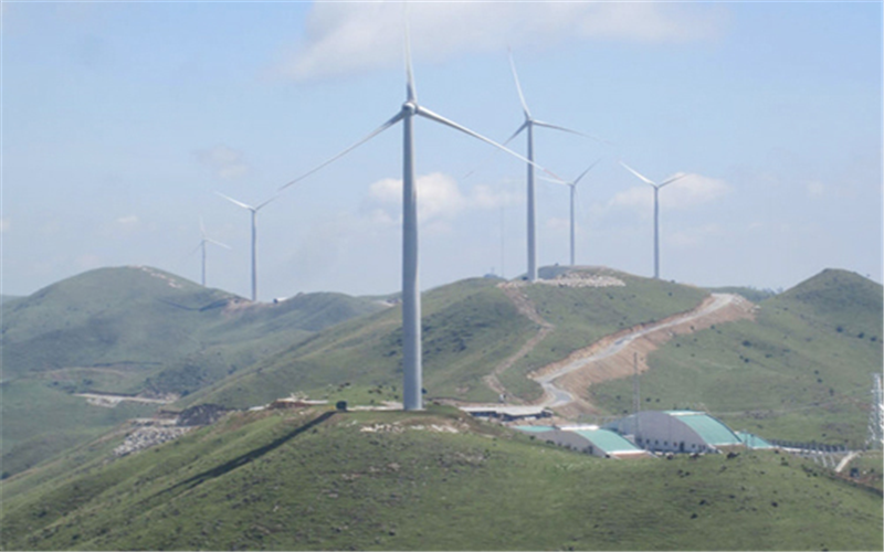 南山風電場一期10#、18#風機糾偏扶正加固工程